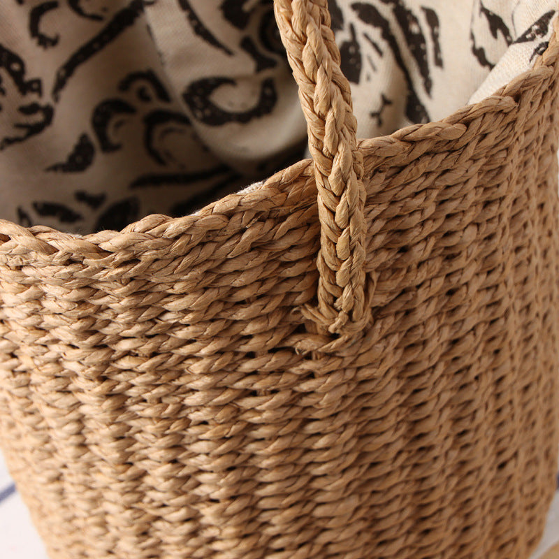 Simple And Casual Hand-carrying Bucket Straw Bag