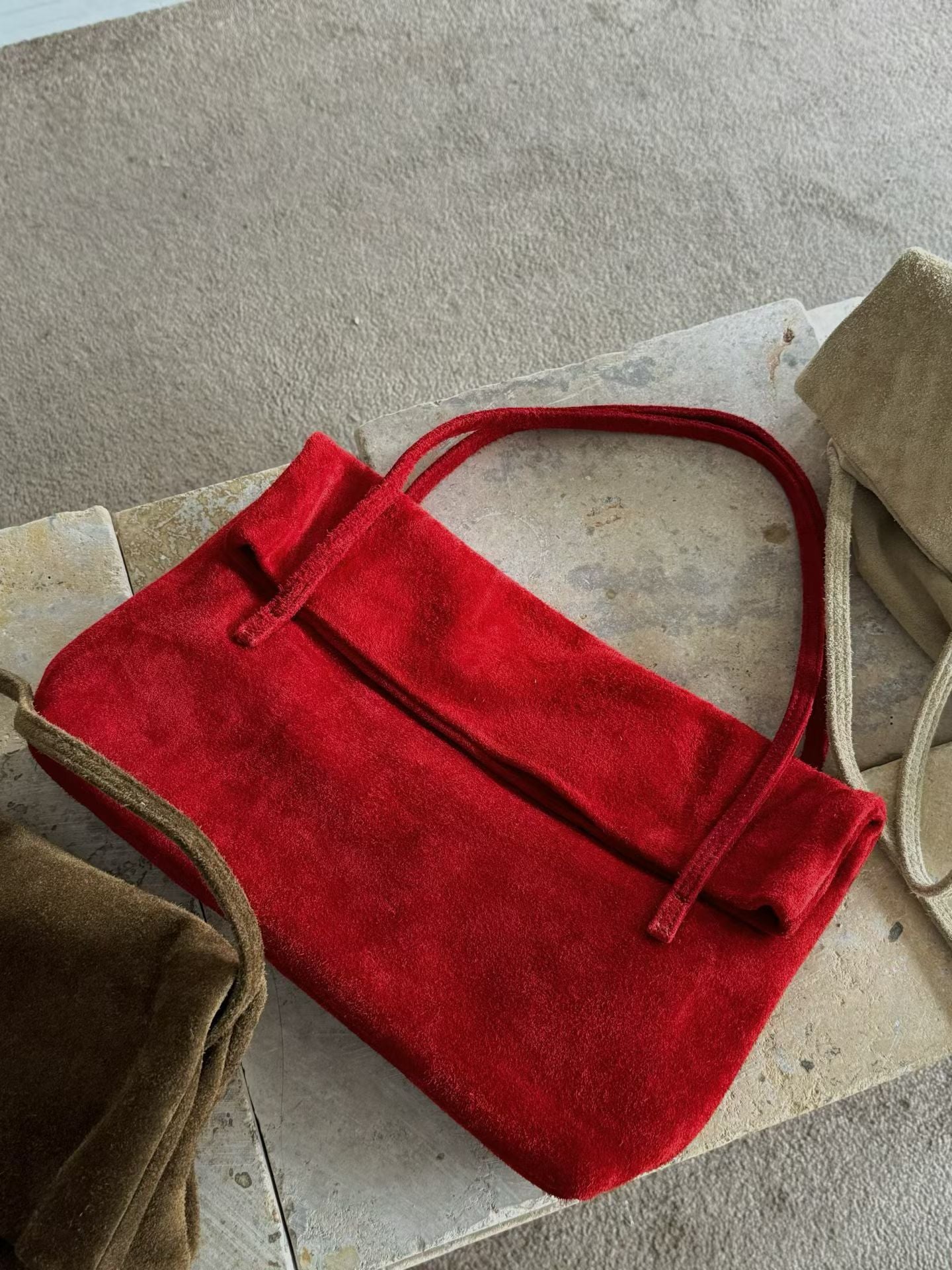 Relaxed Commuter Suede-fleece Bag With A Large Capacity