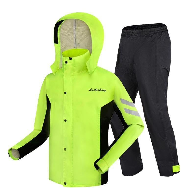 Split-Style Hiking Raincoat Fashionable For Outdoor Use