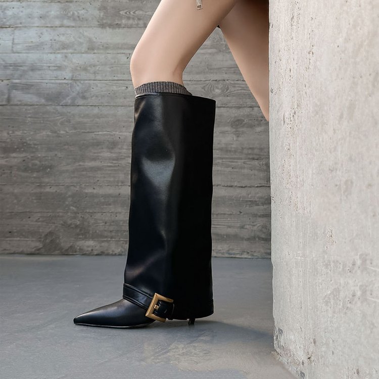 New Fallwinter Cream-white Slimming High-heeled Boot With A Tapered Leg