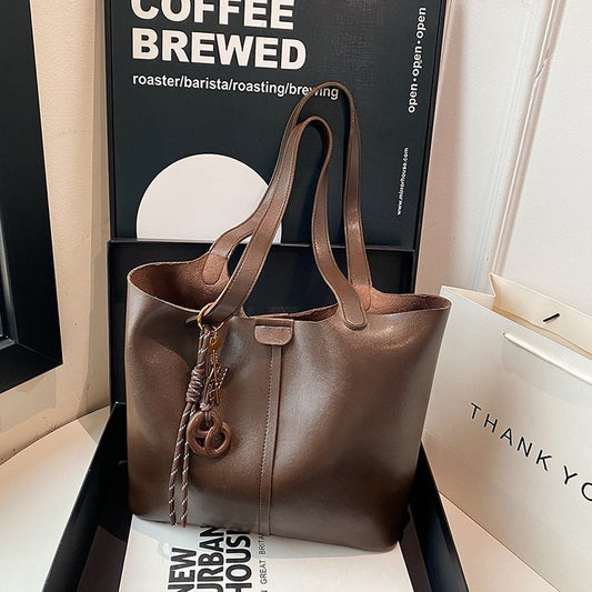 New Casual Stylish Versatile Commuter Shoulder Tote Bag