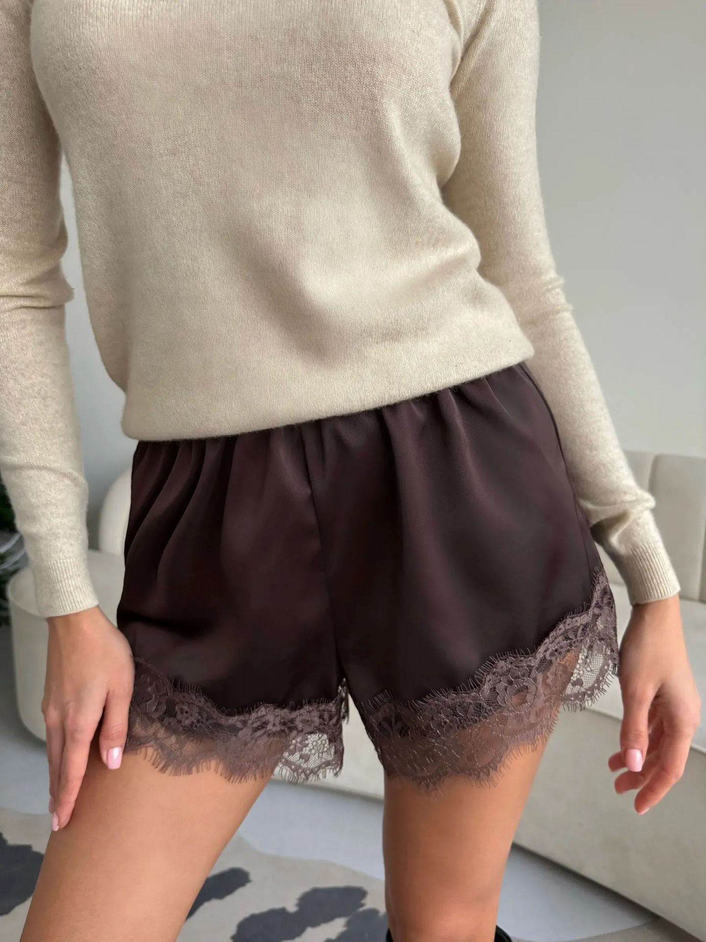 Womens Printed Lace Trim Shorts