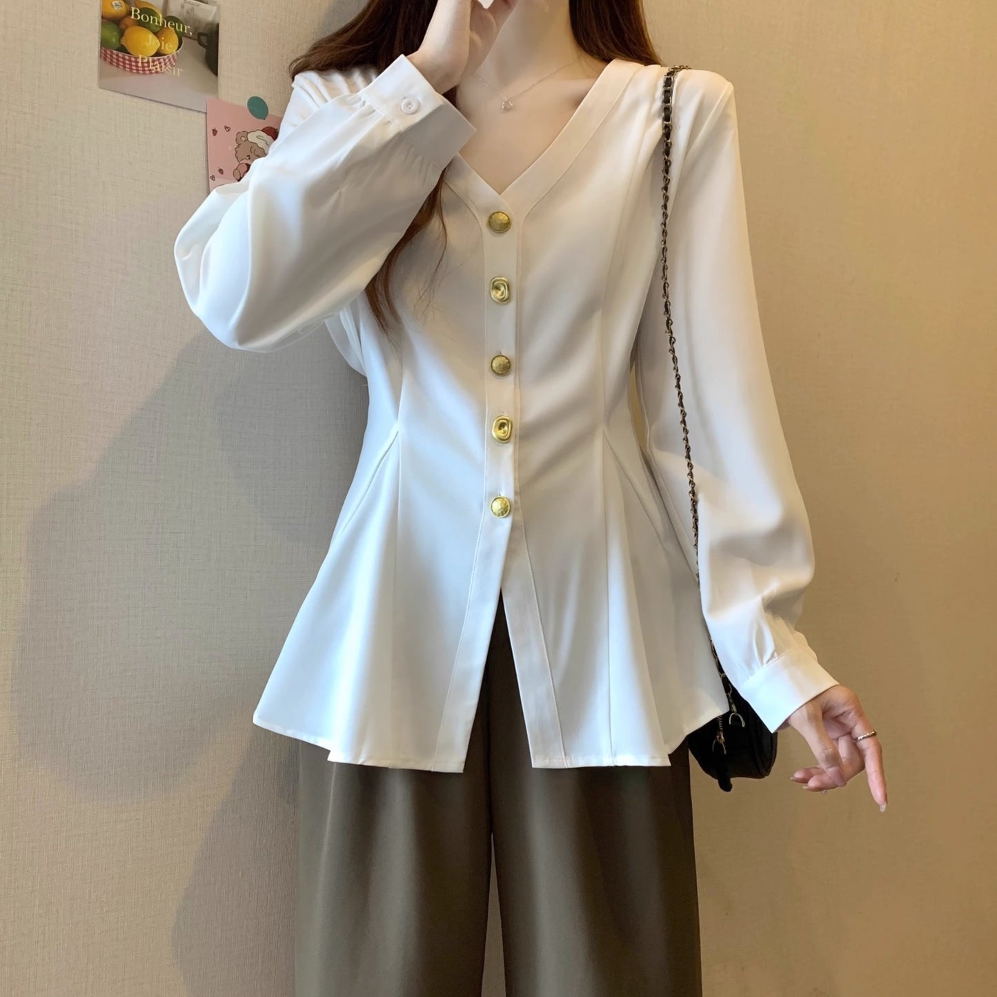 Stylish And Versatile Button-down Commuter Shirt