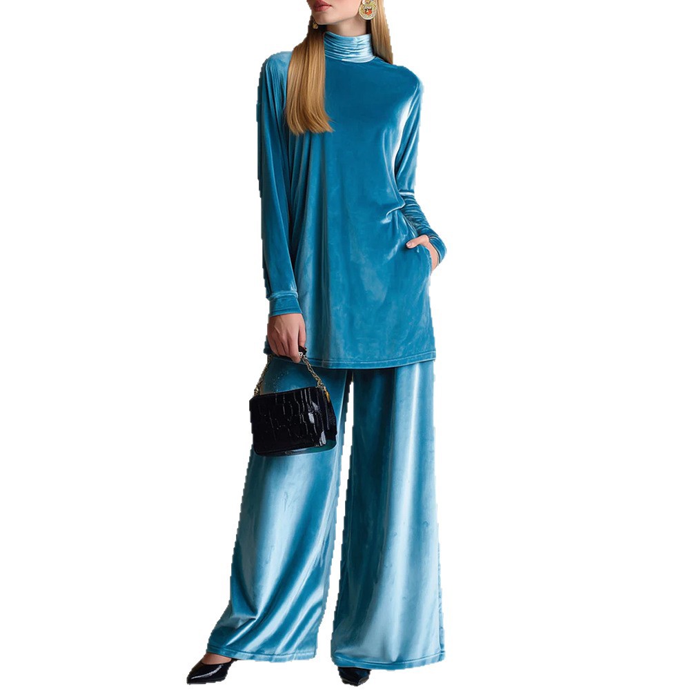 Side-split Design On The Top Pairs Perfectly With Wide-leg Pants