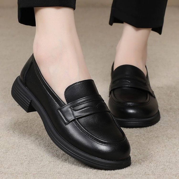 Soft-soled Non-slip Flat Soft-leather Loafersslip-on Style