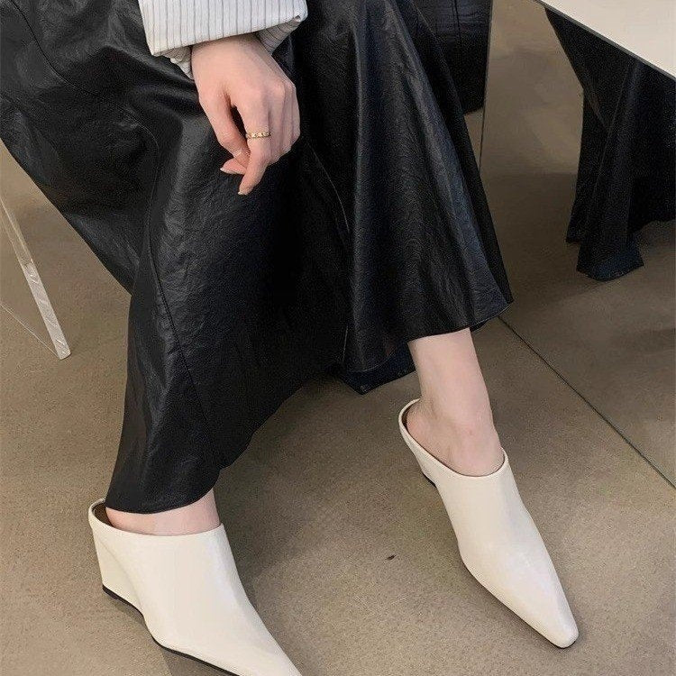 Wind Wedge Closed Toe Half Slippers For Women