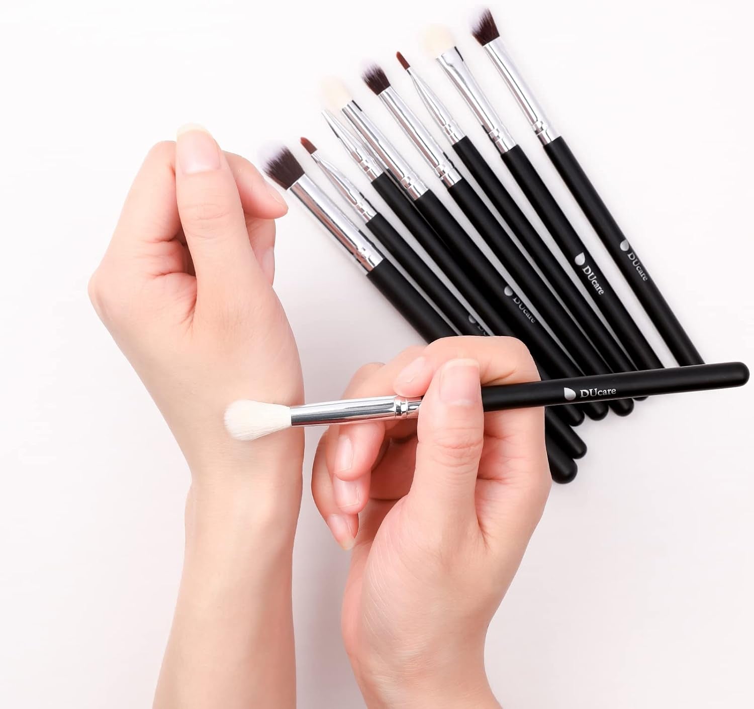 Ducare Set De Brochas De Maquillaje 15 Pcs Con Bolsa Profesional Brochas De Maquillaje Synthetic,Mango De Madera,Brocha Para Contorno De Ojos Y Rubor,Regalo Para San Valentín,Navidad Y Año Nuevo