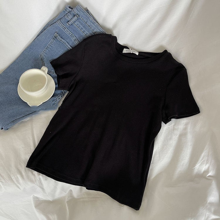 Ensfarvet kortærmet T-shirt til kvinder, slim-fit crop-top