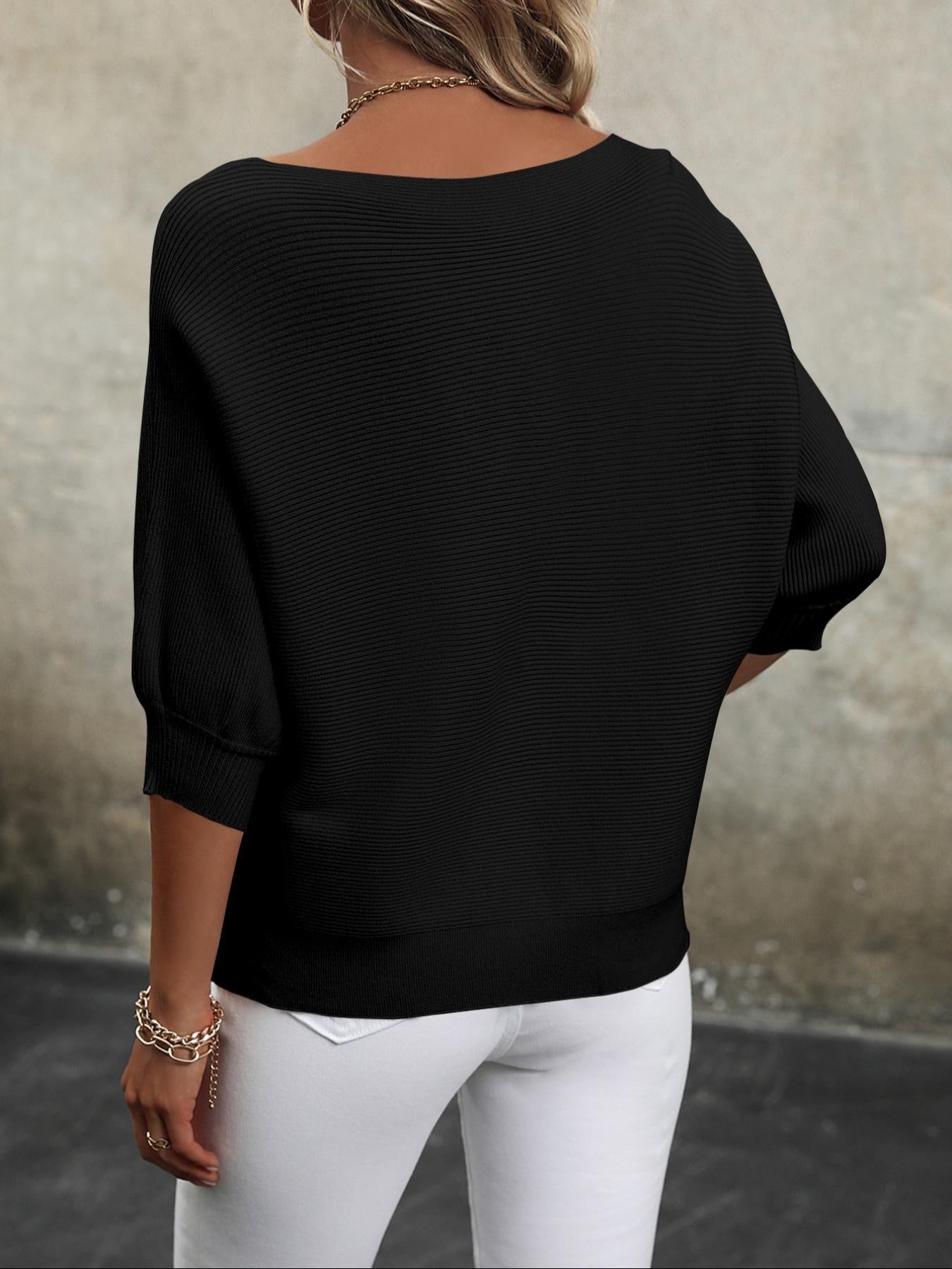 Skulderbar, løs batwing-ærme, off-neck sweater
