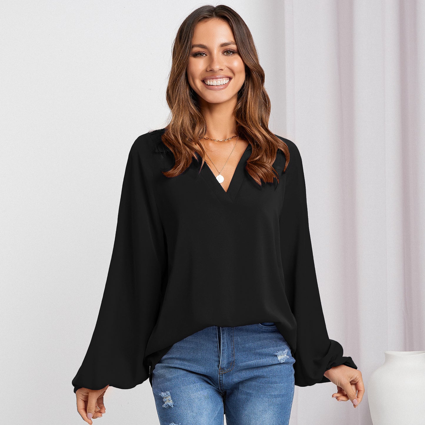 Women's Solid Color V-neck Shirt With A Niche Design