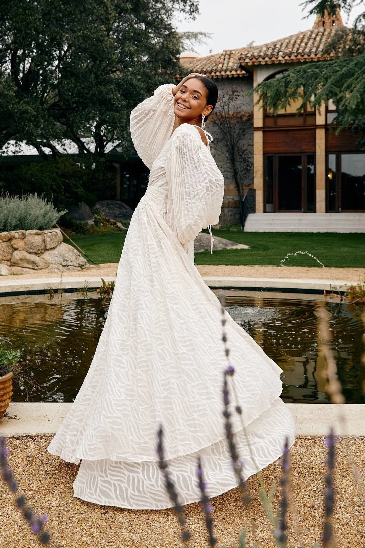 Womens Long-Sleeve Extra-Large Flared Pleated Lantern-Sleeve Dress
