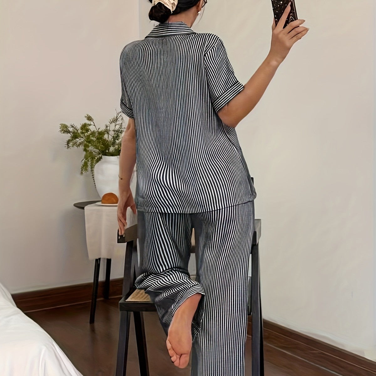 Womens Comfortable Striped Short-Sleeve Top And Pants Pajama Set