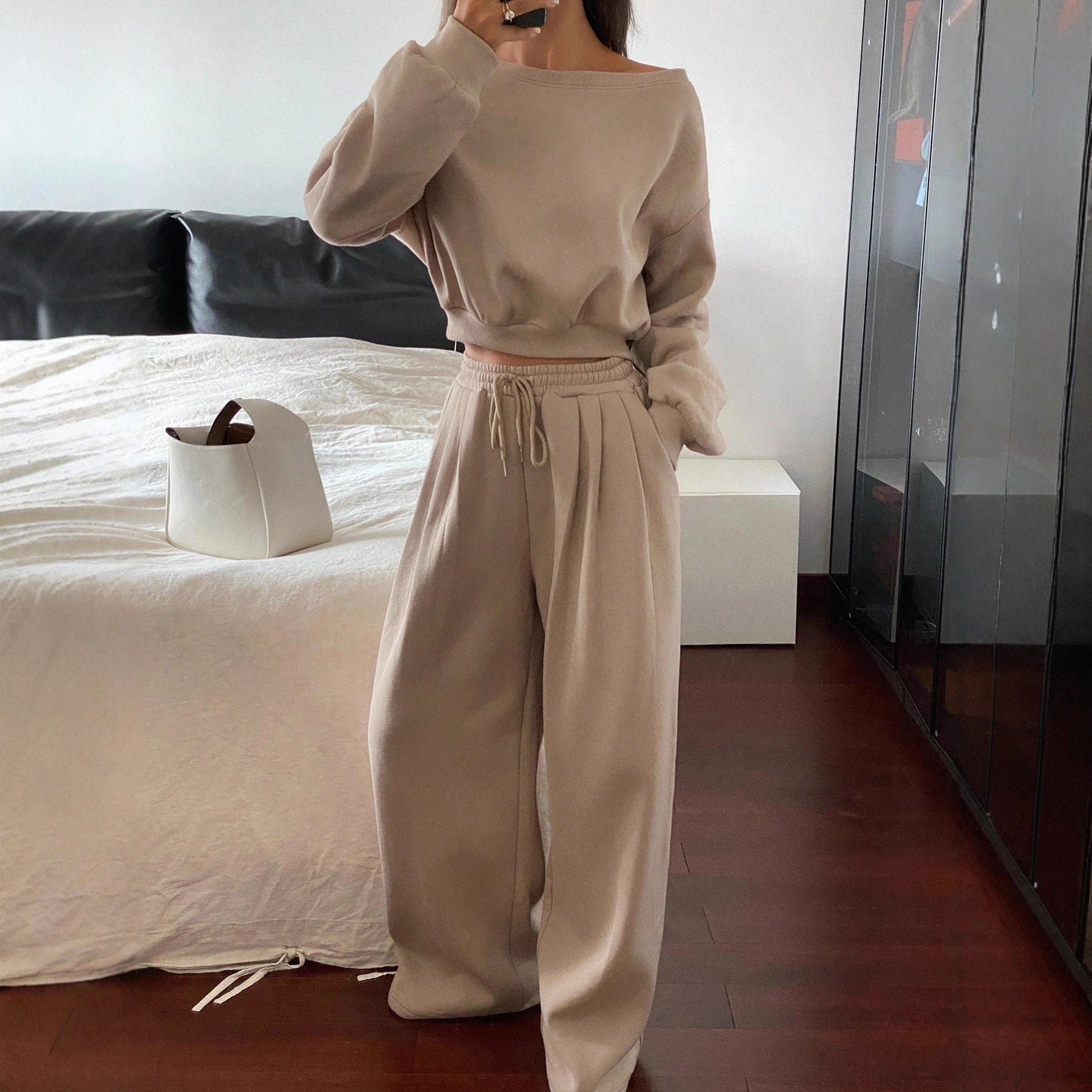 Relaxed Age-reducing, And Chic Sweatshirt Casual Sportswear Set