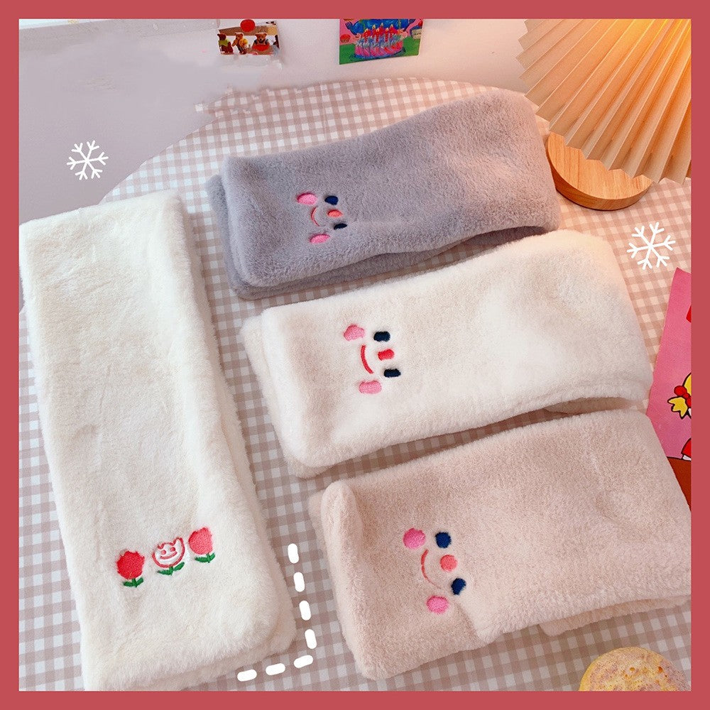 Cute Cartoon Three-dimensional Smiley Face Flower Plush Soft Waxy Bib Student Warm Scarf