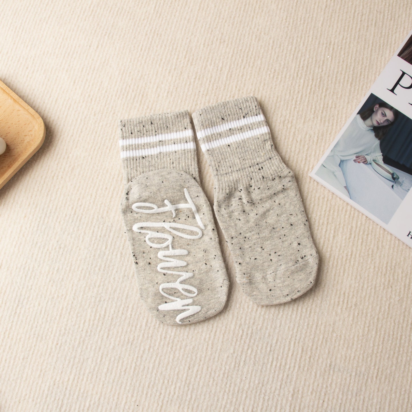 Fashionable And Minimalist English Letter Socks