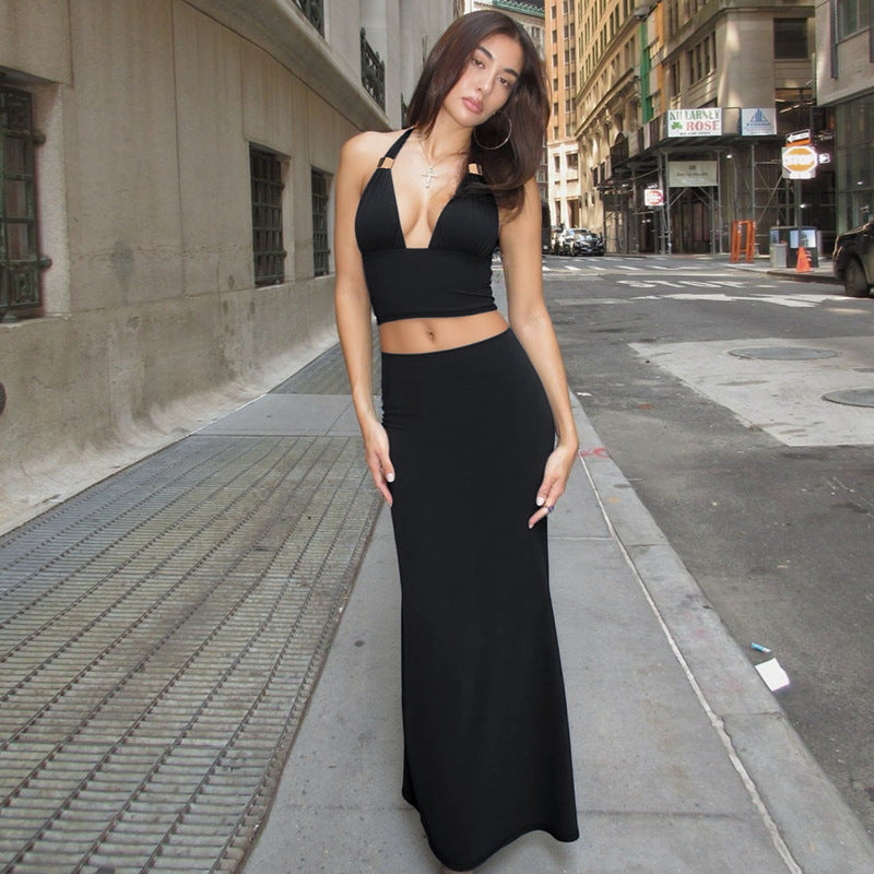 Women's Fashionable Tube Top And Figure-hugging Skirt Set