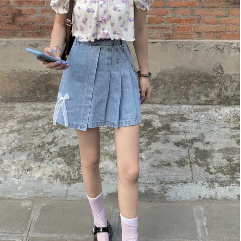 line Pleated High-waisted Skirt New Style