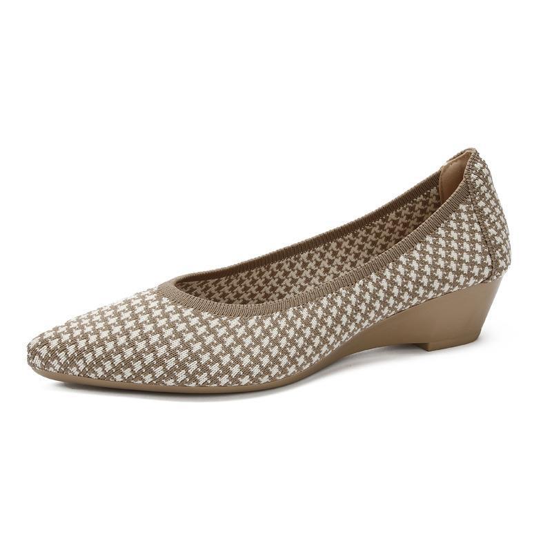 Soft Bottom Woven Pointed Toe Wedge Flyknit Pumps Breathable Flat Women's Shoes