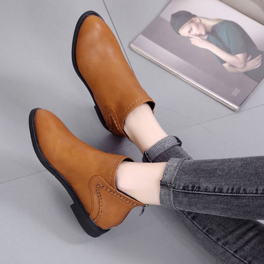 Women's Flat Heel Pointed Zip Martin Boots