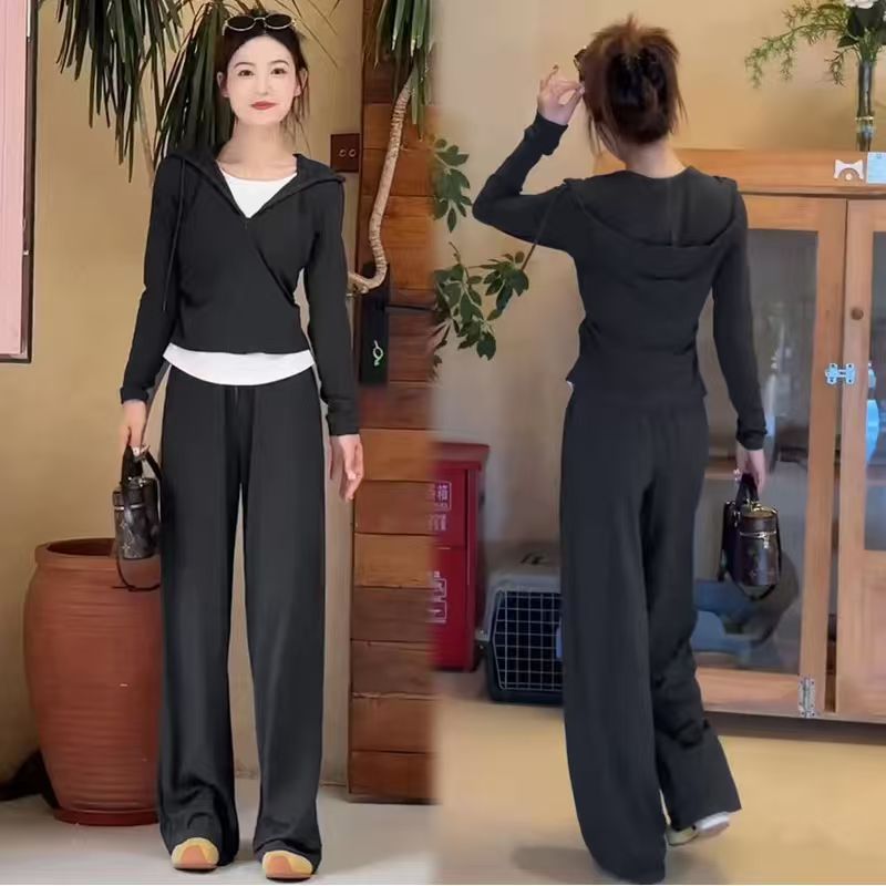 Fashion Women's Stitching Hooded Top Half Zipper Casual Suit