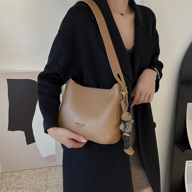 All-match Shoulder Messenger Bag Special-interest Design Commuter Bucket
