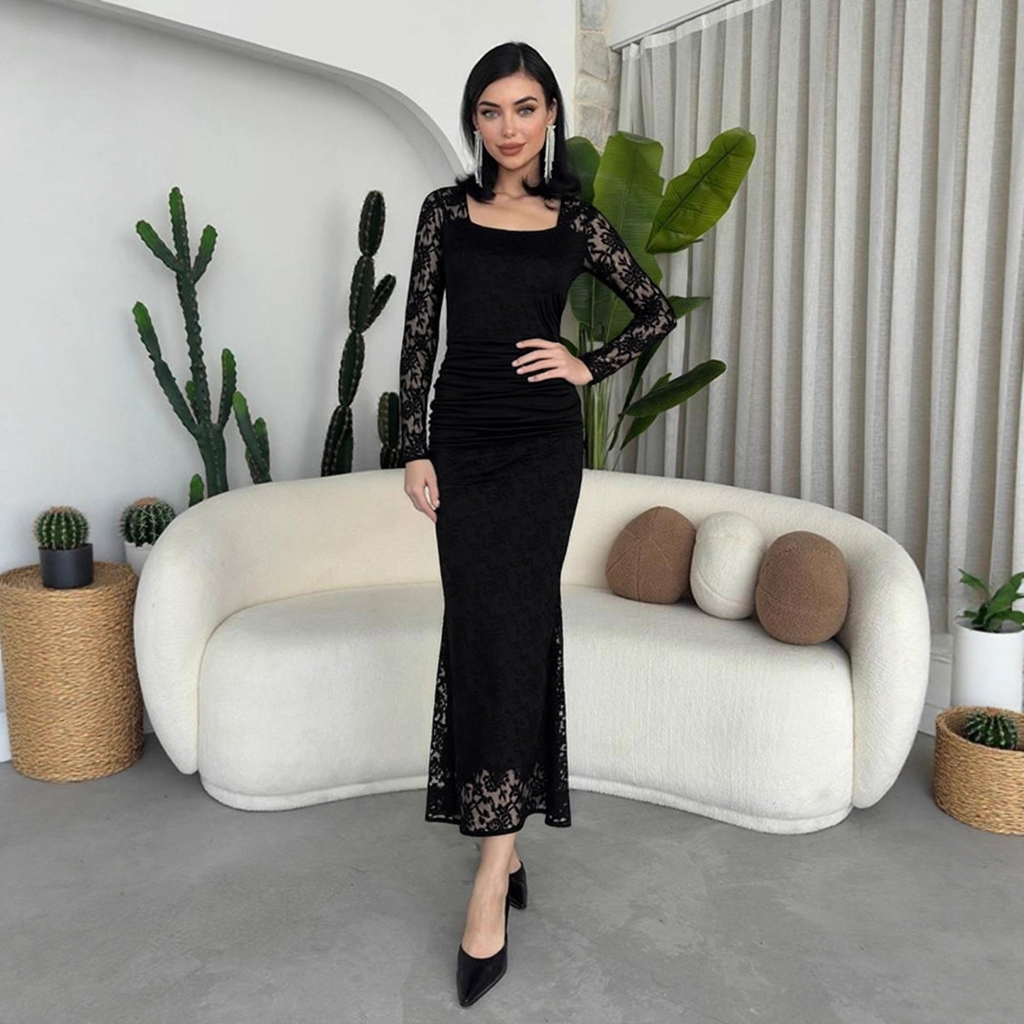 Elegant Lace-Patchwork Square-Neckline Slimming Pleated Maxi Dress