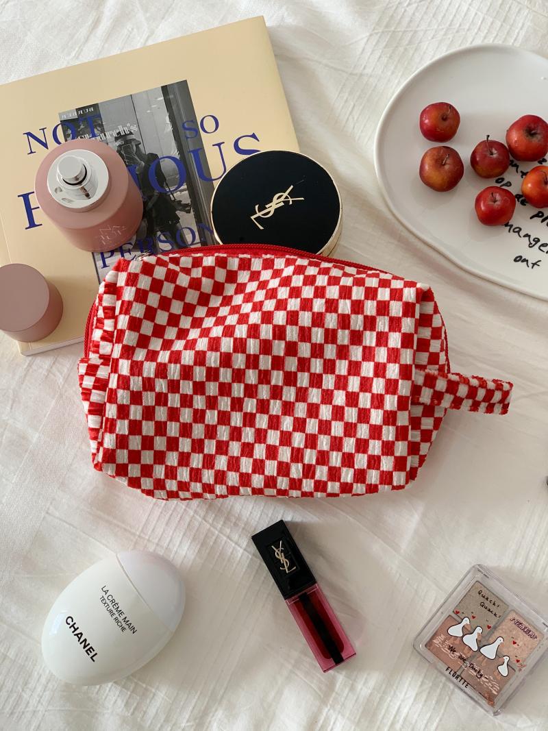 Women's Large Capacity Portable Retro Cosmetics Storage Bag