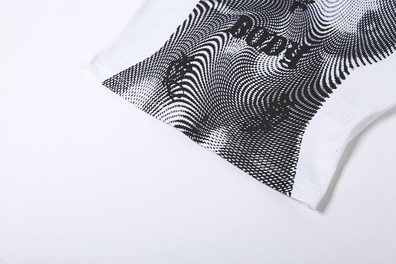 The New Round Neck Print Slim Body Revealing Umbilical Cord Inside The Small Undershirt