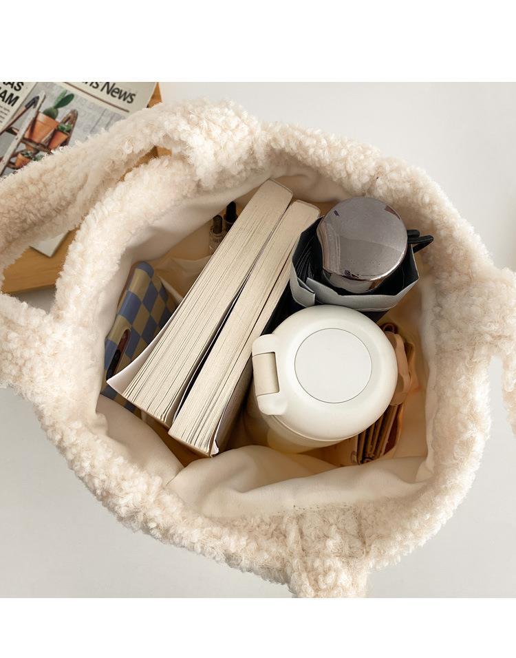 Plush Cartoon Embroidery Small Bucket Portable Handbag