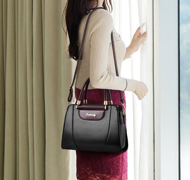 Fashion Women's Large-capacity Portable Shoulder Bag