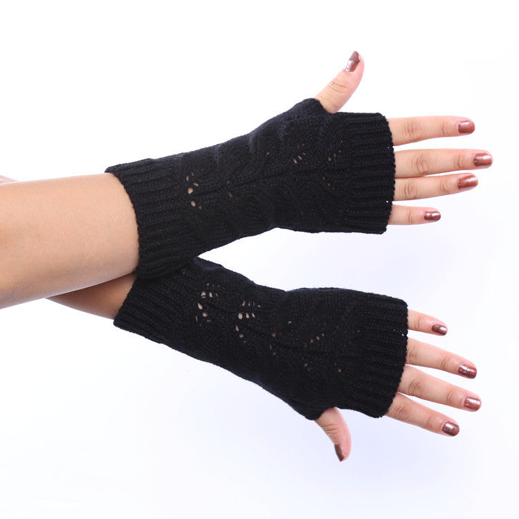 European And American New Twist Hollow Half Finger Ladies Gloves