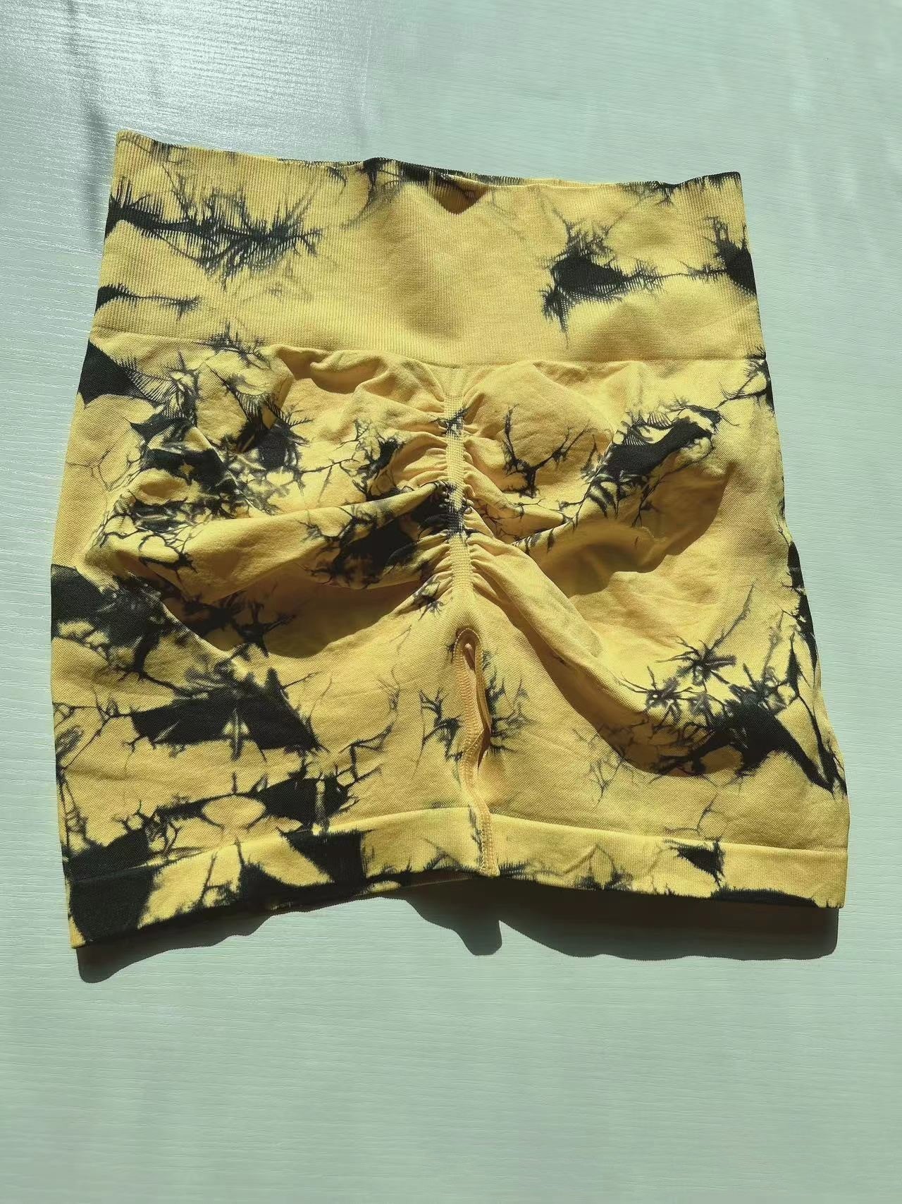 Seamless Tie-dye Sports Tight Shorts