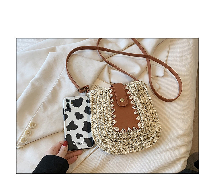 Large Capacity French Shoulder Straw BagPosture Stitching
