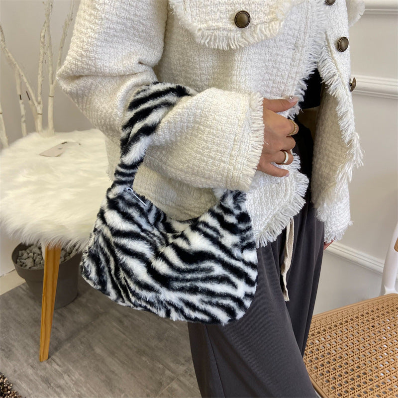 Handbag Fashion Shoulder Bag Casual Retro Plush Underarm Bag