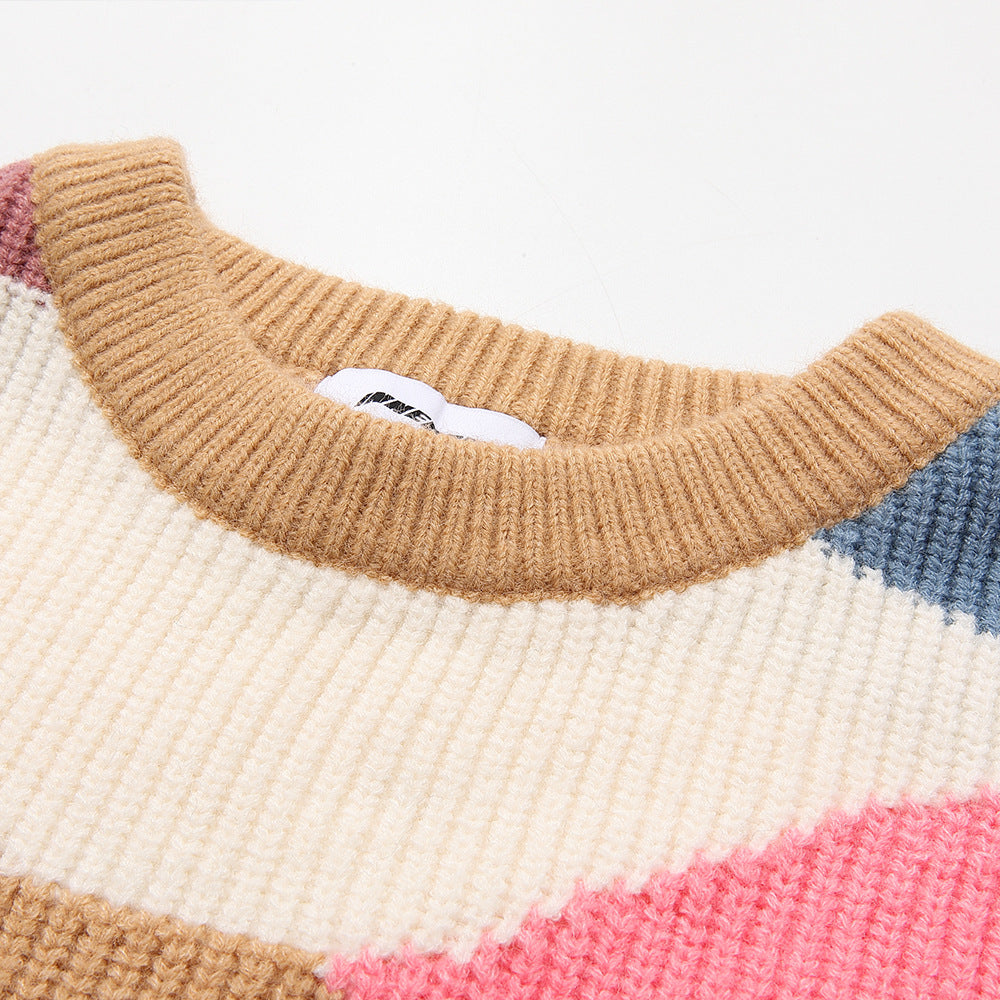 Strikket Sweater med Uregelmæssige Farveblokke og Rund Hals