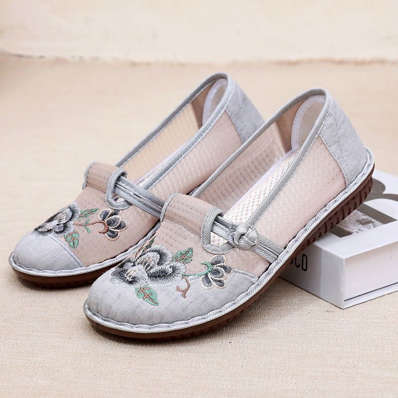 Soft Bottom Ethnic Breathable Embroidered Shoes Middle-aged And Elderly