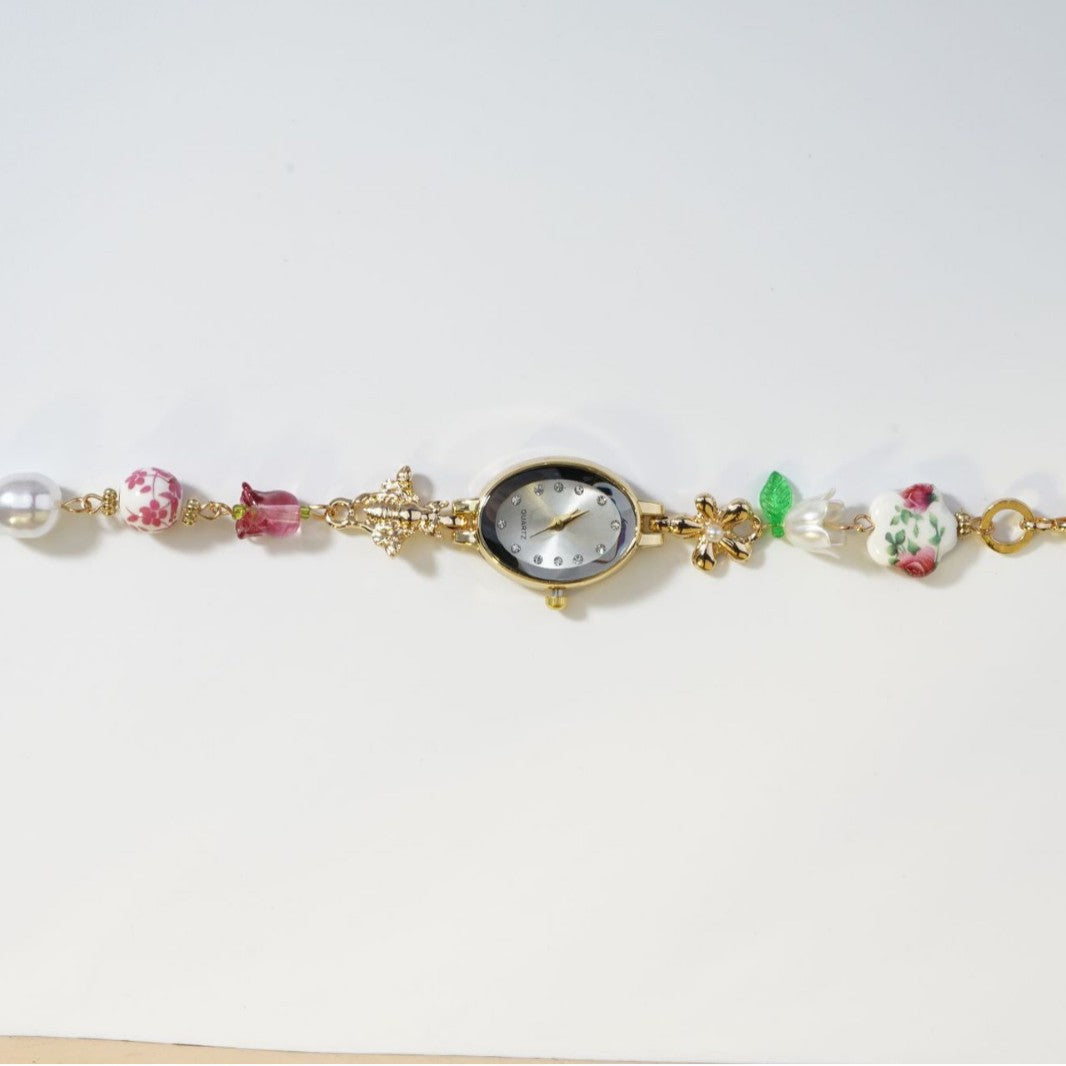 Elegant lys luksus diamantbesat vintage ovalt ur