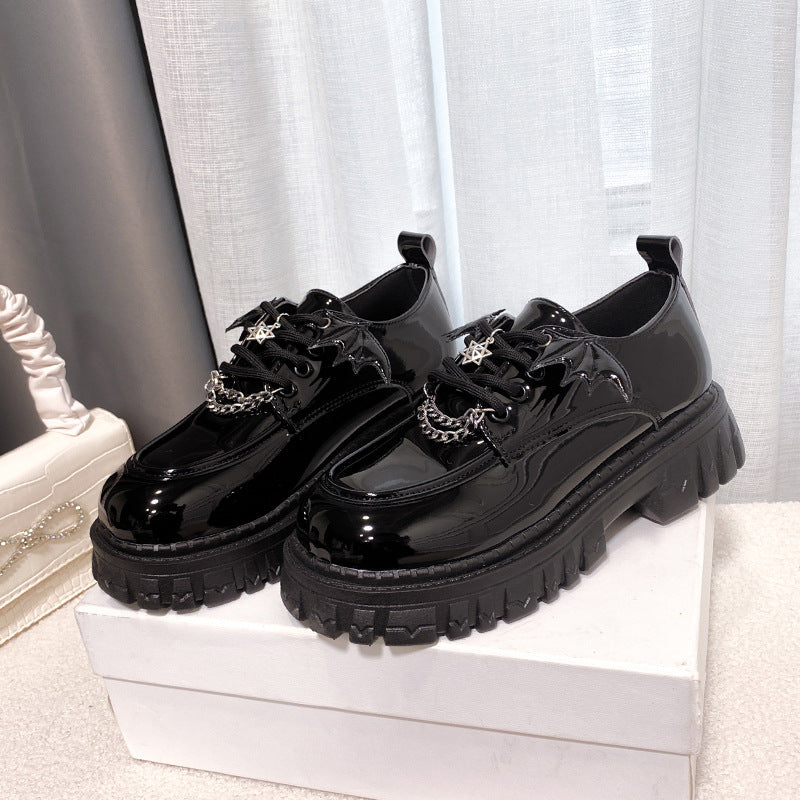 Fashion Chain Small Leather Shoes With Wings
