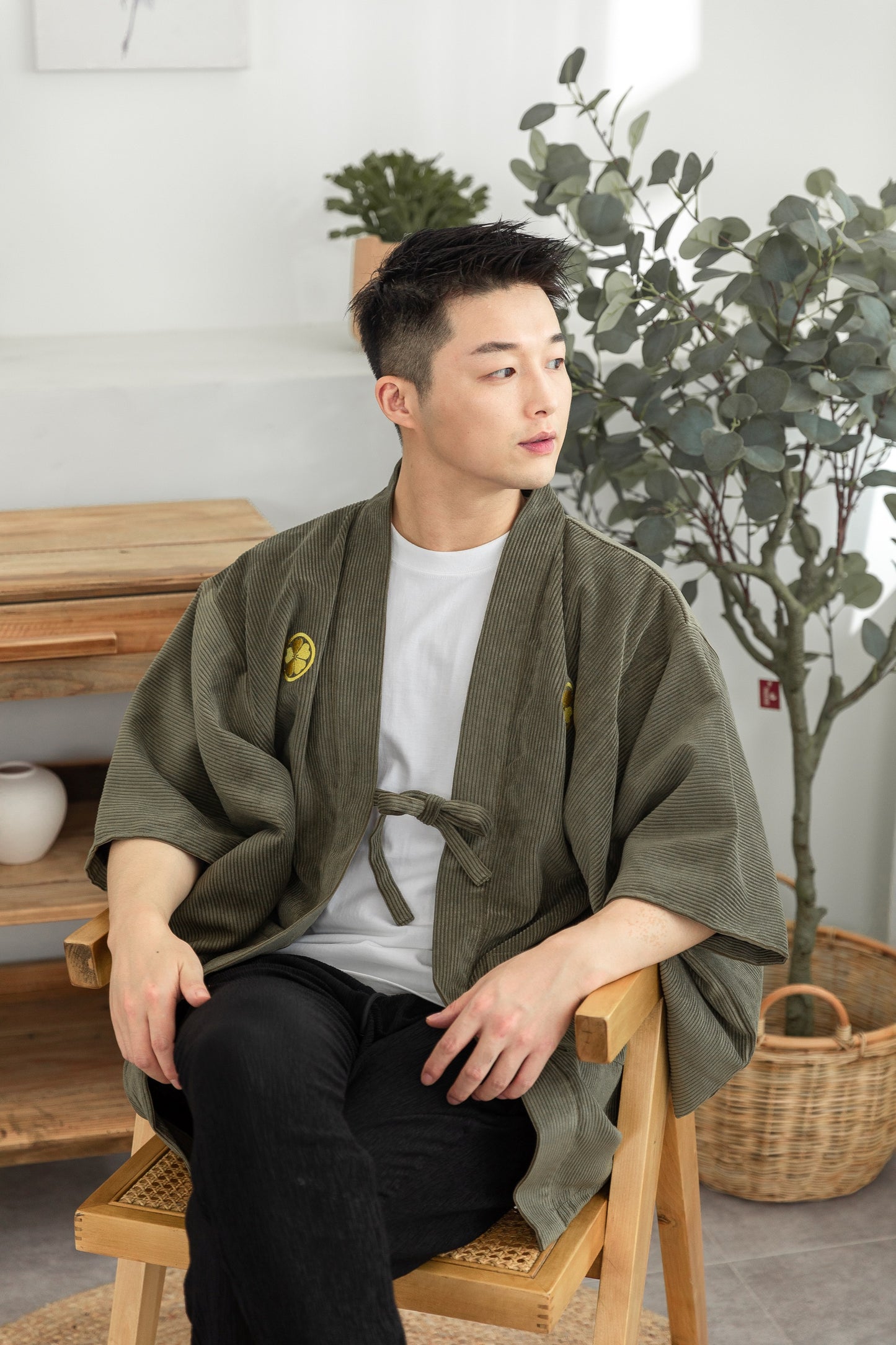 Haori til mænd, japansk kimonojakke, broderet frakke i samurai-stil, dobbeltsidet snøre-overtøj, unikt japansk nyhedstøj, Halloween-kostume.