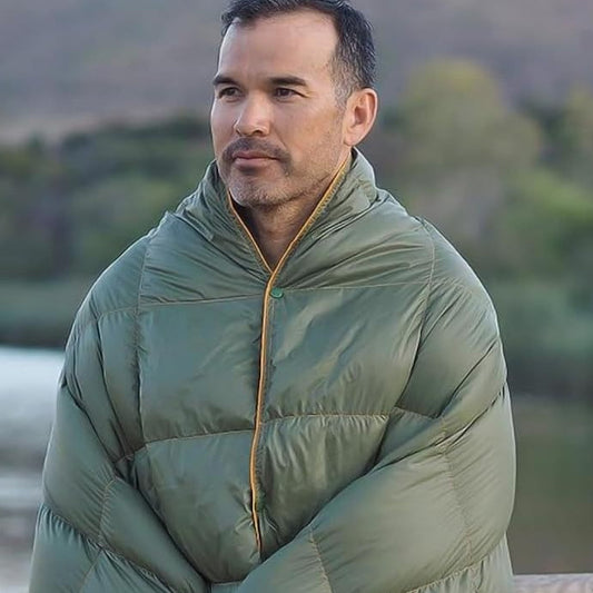 Outdoor Portable Down Multifunctional Shawl Camping Blanket