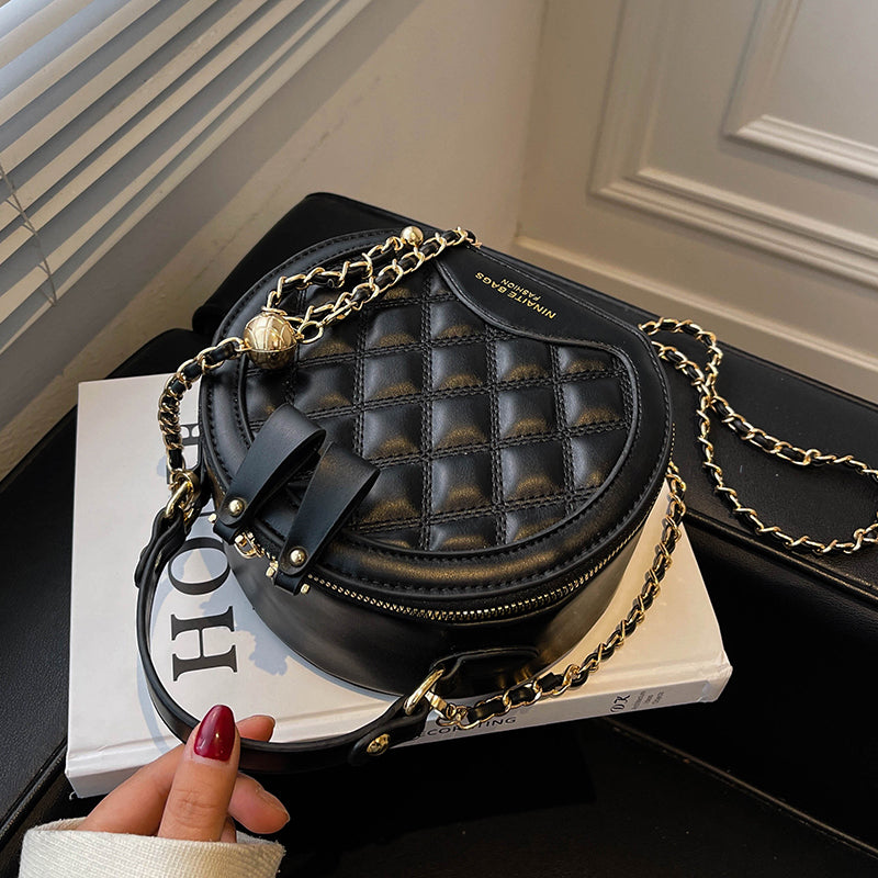 Fashionable High Quality Lingge Little  Portable One Shoulder Messenger Bag