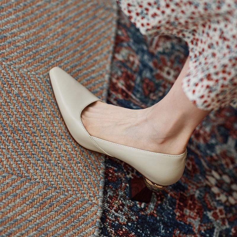 Women's Small Leather Shoes With Pointed Toe Mother High Heels