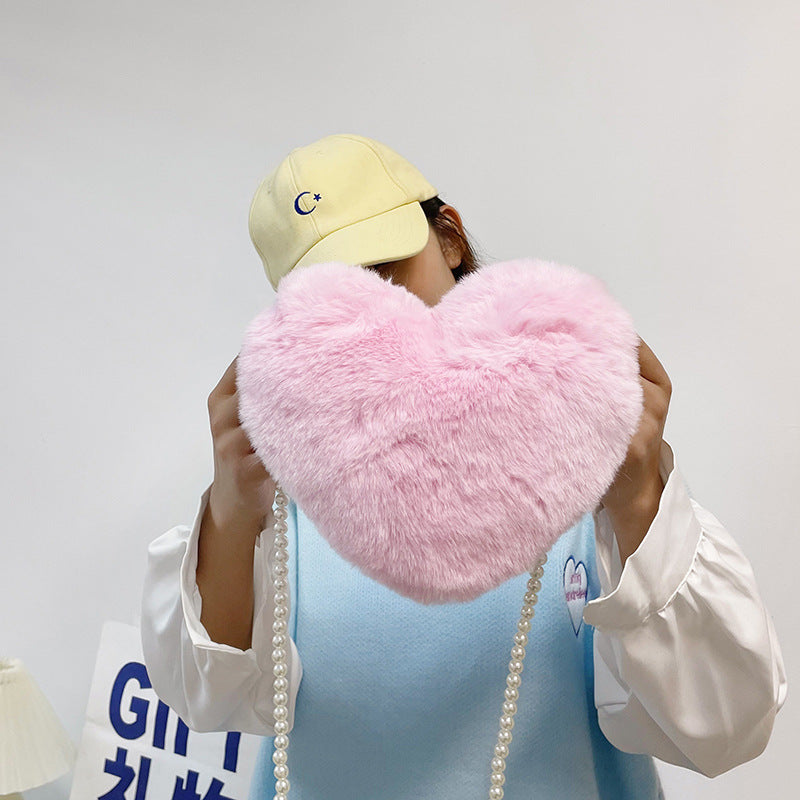 Women's Cute Fashion Furry Heart-shaped Chain Bag
