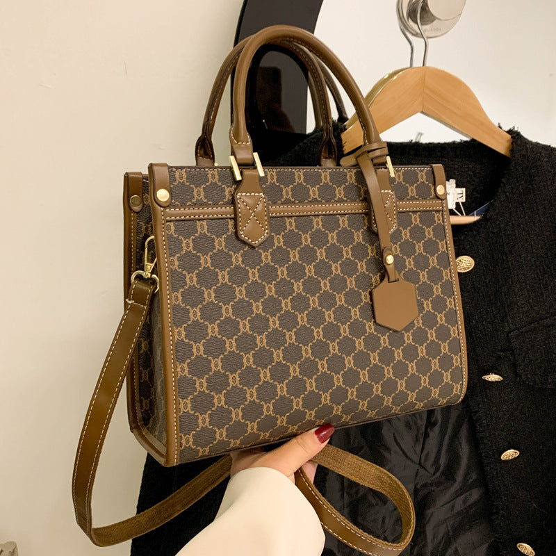 Fashion Chain Shoulder Bag Feel Large Capacity Bag