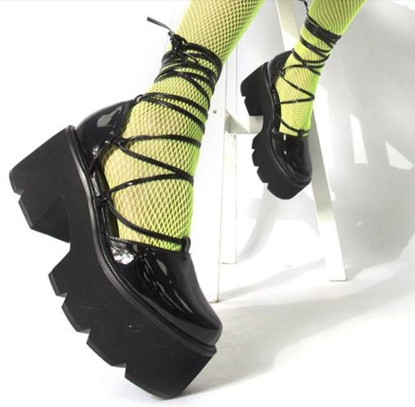 Women's Large Size Round Toe Platform Cross Strappy Shoes