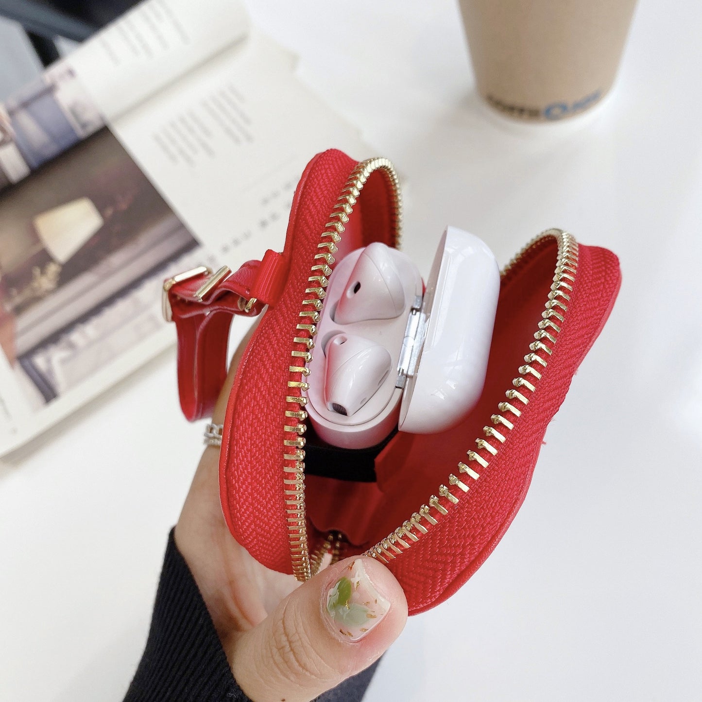 Heart Shaped Embroidered Zipper Earphone Leather Case