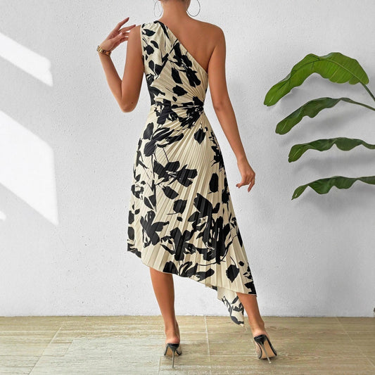 Long Sleeveless Mid-length Dress With An Irregular Leaf Print