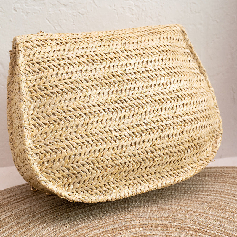 Women's Fashion Cover Type Tassel Shoulder Straw Bag