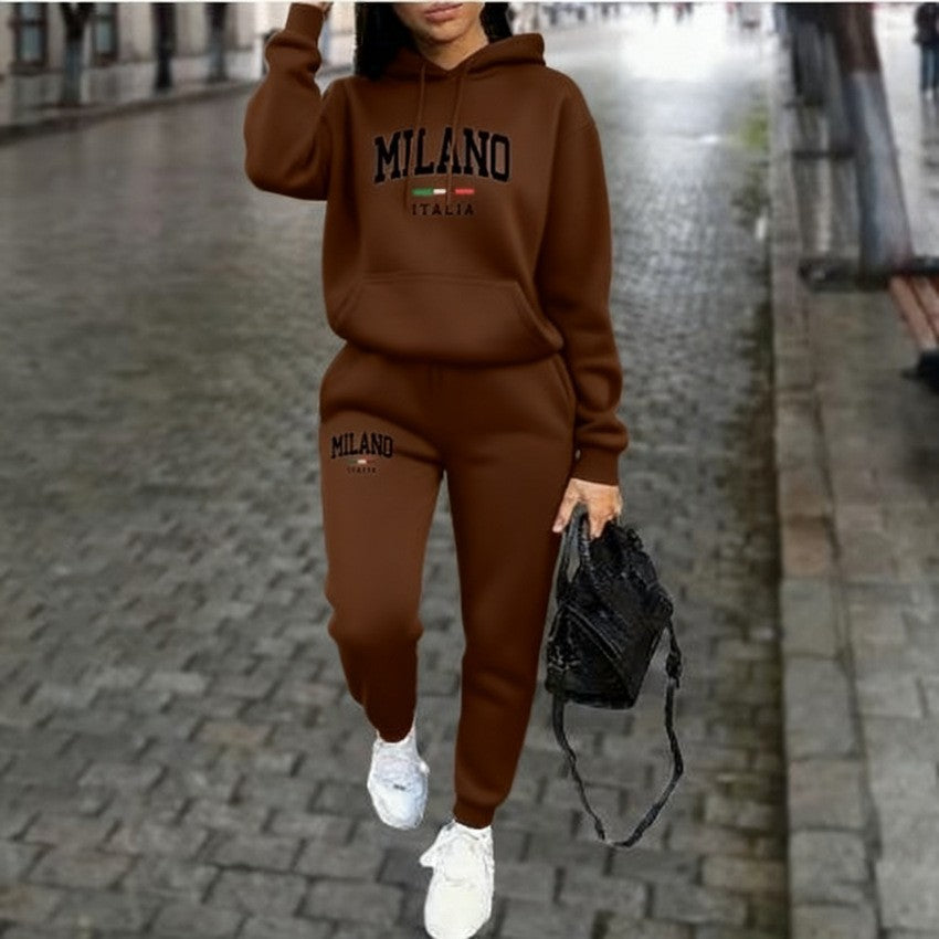Womens Fleece-Lined Sweatshirt And Sweatpants Set With Print