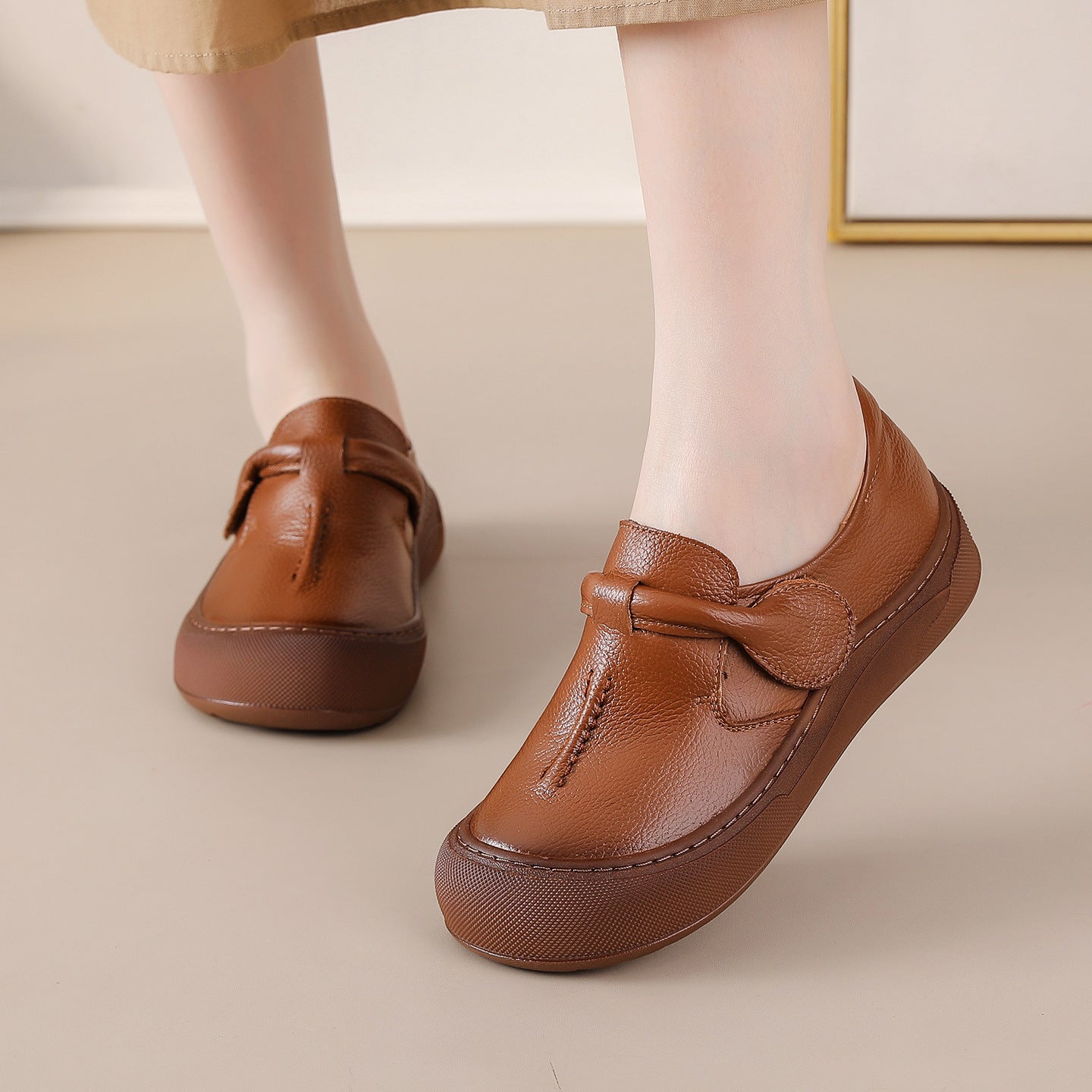 First-layer Cowhide Soft-soled Mom Shoes Comfortable Vintage Slip-on Shoes Made From Genuine Leather